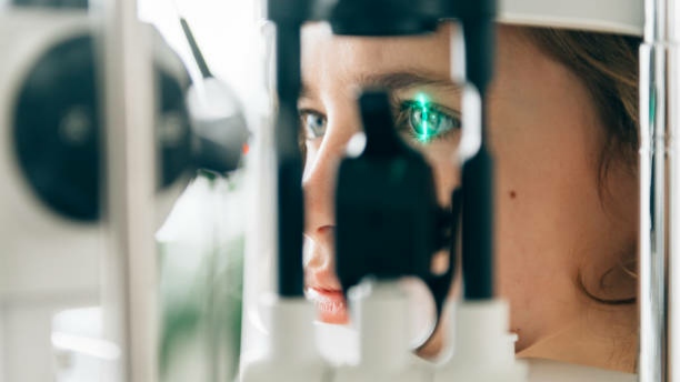 How to Use a Slit Lamp